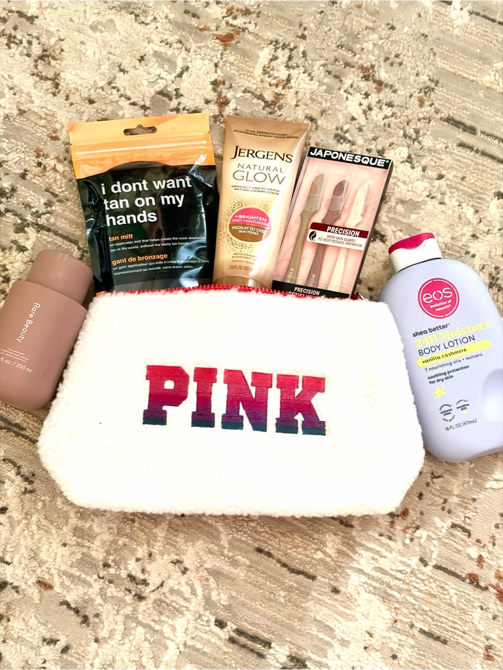 Erge White Sherpa Pouch with Pink Ombre PINK Logo